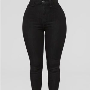Black Fashion Nova Skinny Jeans